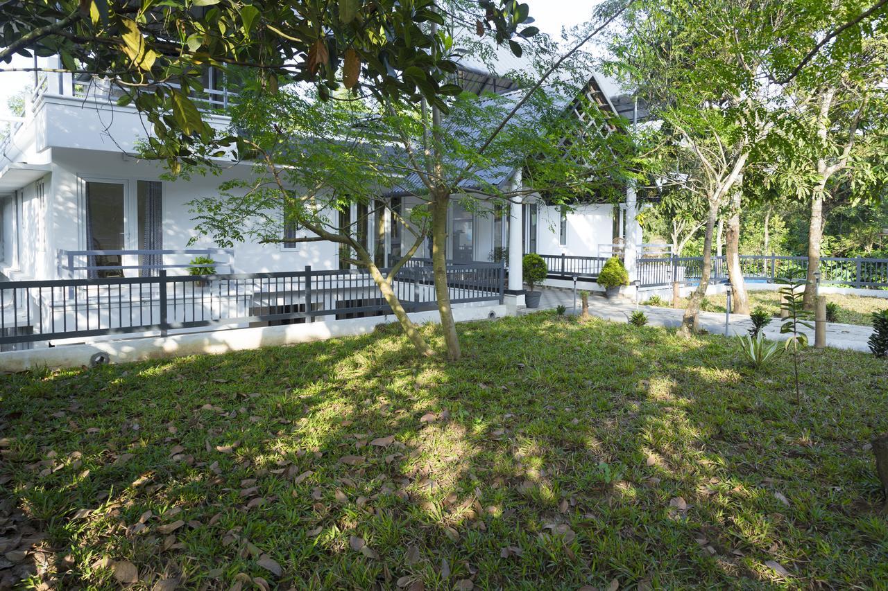 Bamboo Creak Hotel Thekkady Buitenkant foto